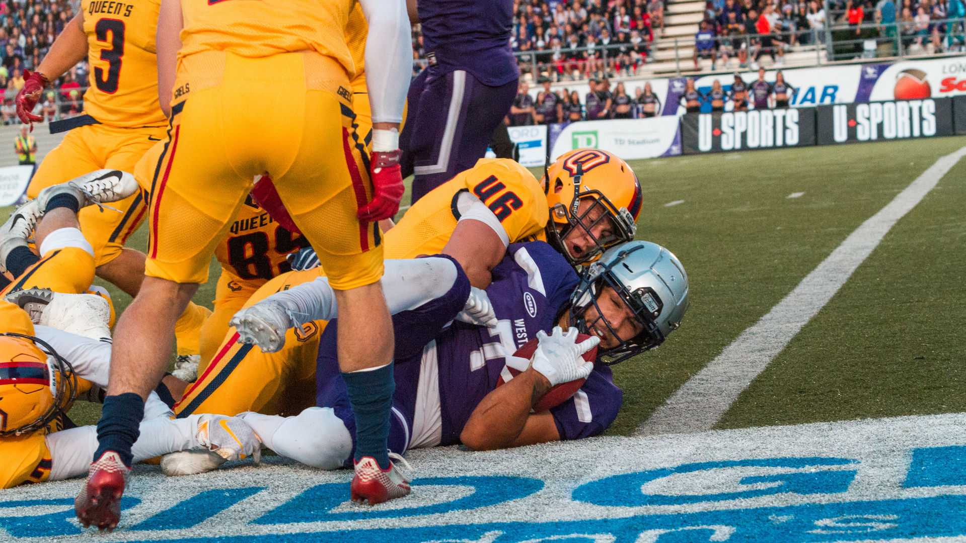 Football Kickoff Western vs Queens - Liam McInnis (2 of 3).jpg